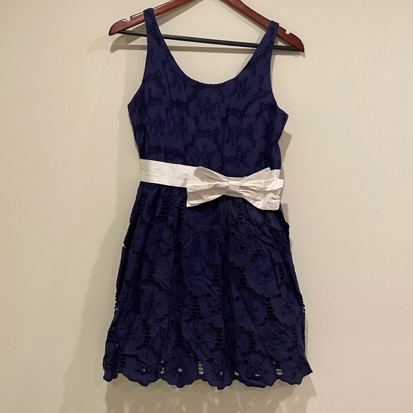 Navy Blue Lace Dress with White Bow Medium Casual Summer Dress Delia’s Macy’s - Picture 1 of 3